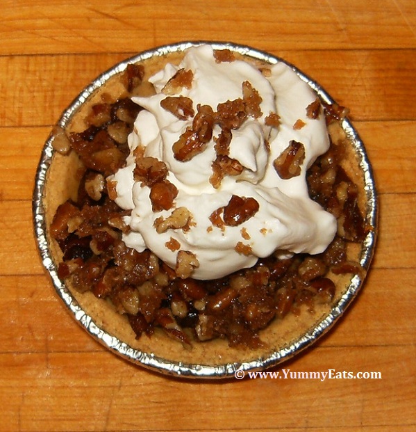 Caramelized Apple Tartlet with Pecan Crumble