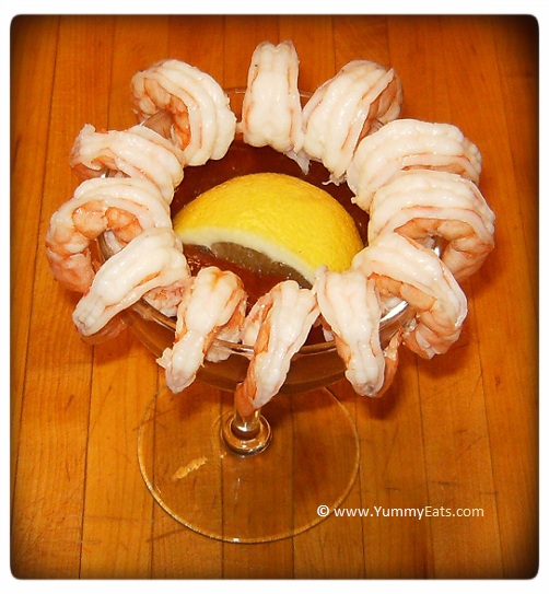 Classic Shrimp Cocktail with Cocktail Sauce