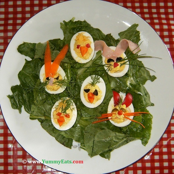 Recipe for Easter decorated Deviled Eggs party appetizer.