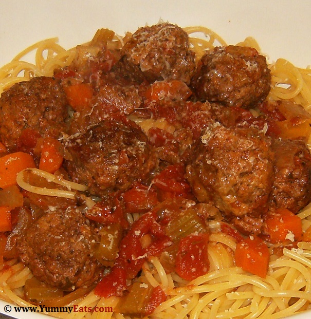 Recipe for Traditional Spaghetti and Meatballs, comfort food made in your Slow Cooker.